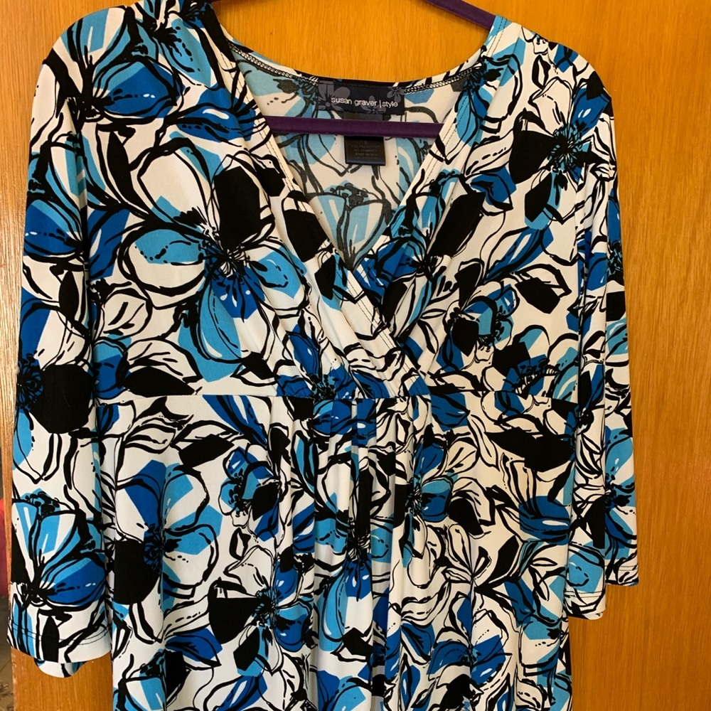 Susan Graver floral print top